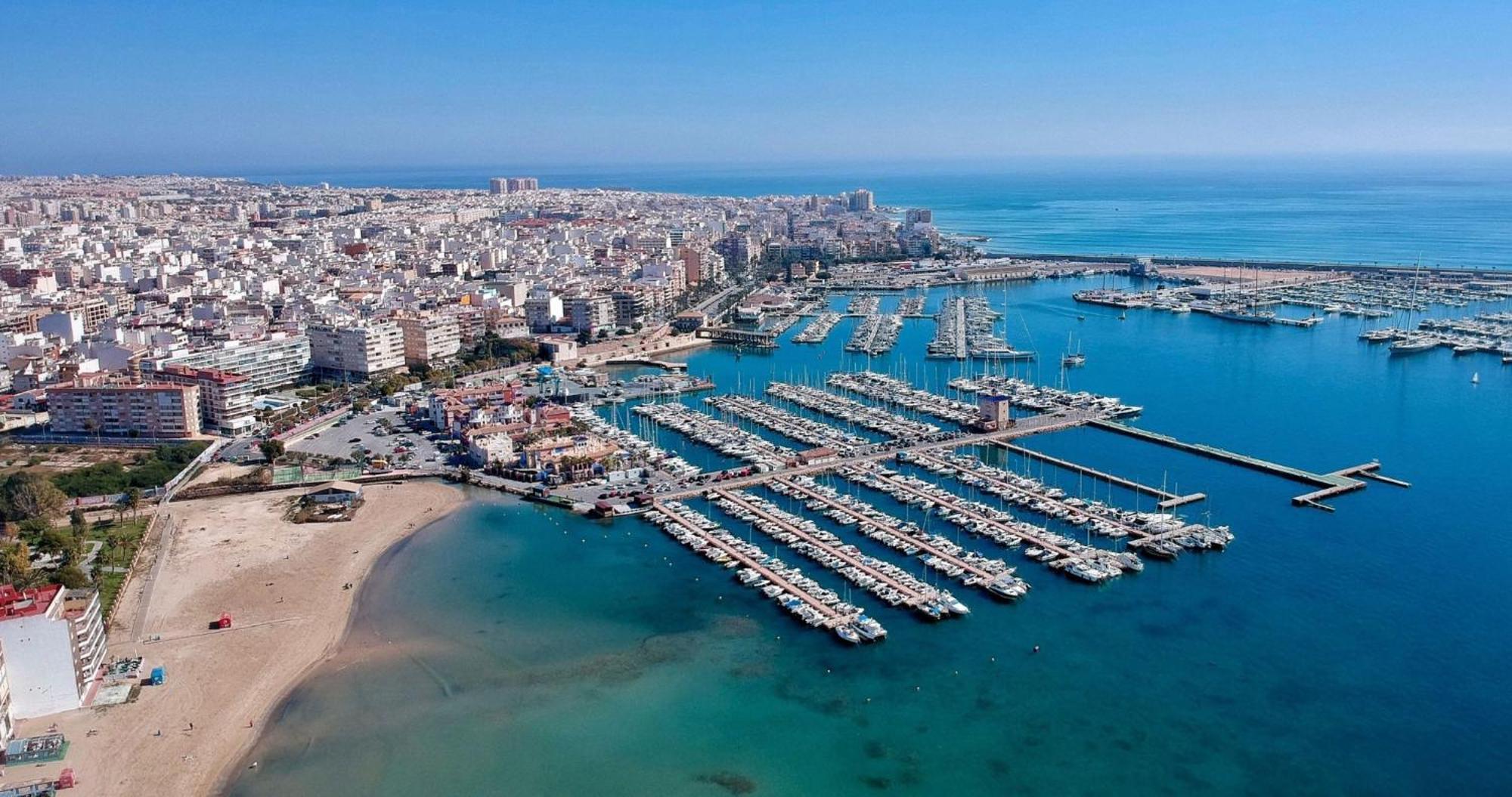 Apartment Casa La Luna Torrevieja Bagian luar foto
